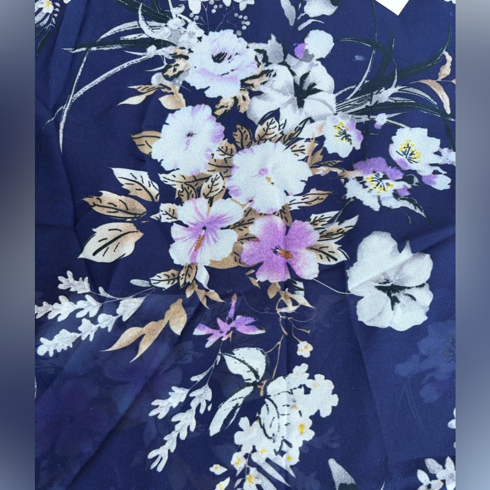 Women’s Floral Navy Blue Chiffon Top Blouse Size Medium - Picture 5 of 9